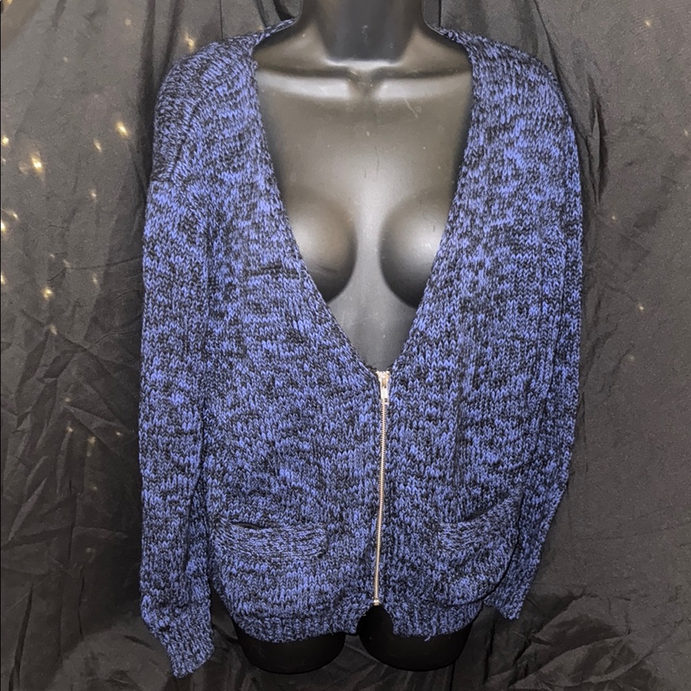 Blue Chunky Knit Blouse with V-Neck